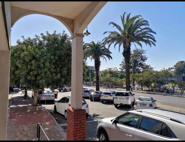 76M² RETAIL TO LET IN DURBANVILLE CENTRAL