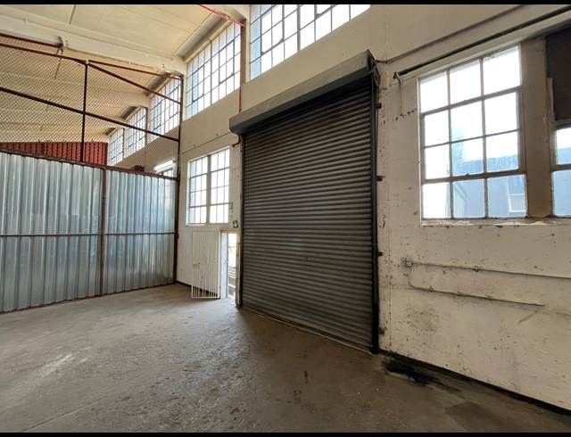 271M² WAREHOUSE TO LET IN NEW ERA