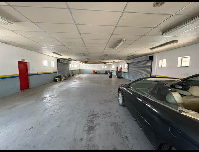312M² RETAIL TO LET IN SOMERSET WEST CENTRAL