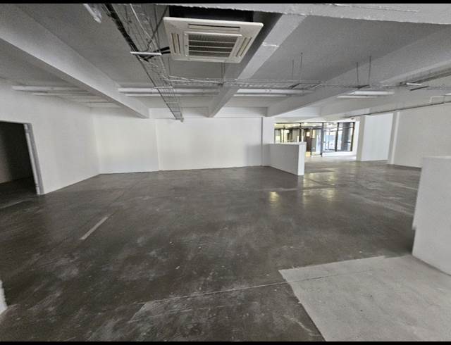 496M² RETAIL TO LET IN WOODSTOCK