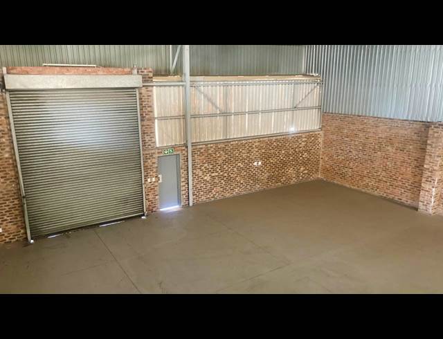 1,233M² WAREHOUSE TO LET IN LINBRO PARK