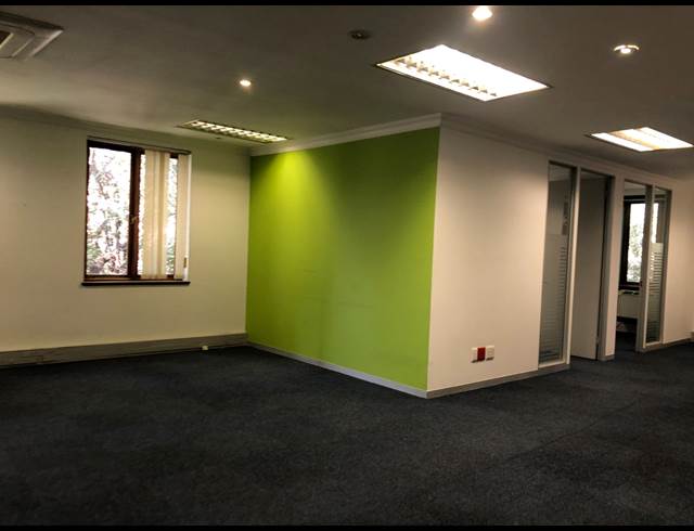 180M² OFFICE TO LET IN SANDTON CENTRAL