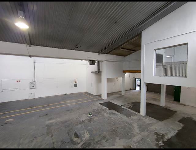 350M² MINI FACTORY TO LET IN NDABENI
