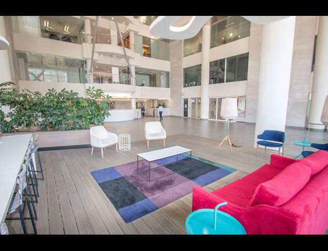 1,971M² OFFICE TO LET IN SANDTON CENTRAL