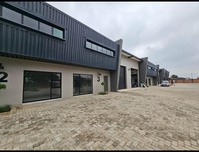 279M² FACTORY TO LET IN ANDERBOLT