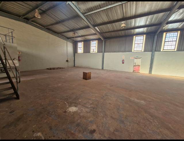 478M² WAREHOUSE TO LET IN DENVER