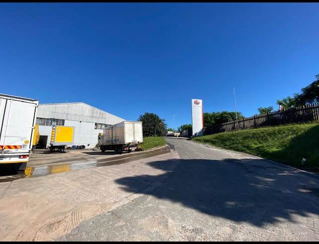 1,776M² WAREHOUSE TO LET IN WESTMEAD