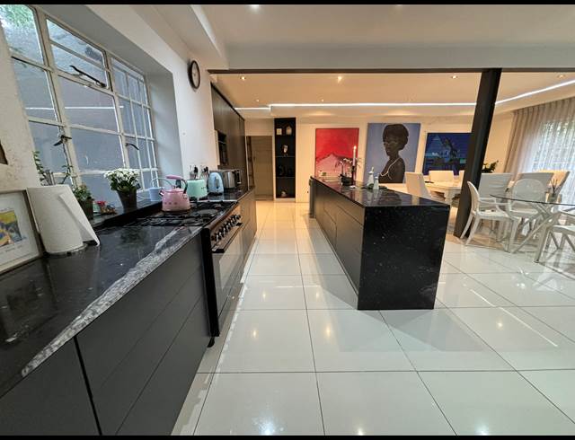 3 BEDROOM FREESTANDING TO LET IN PARKTOWN