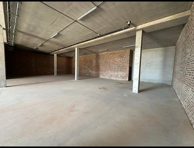 538M² WAREHOUSE TO LET IN LANSERIA