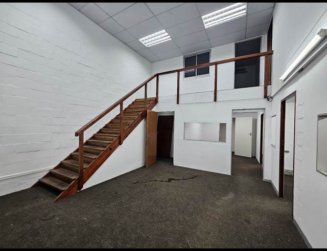 410.49M² WAREHOUSE TO LET IN EPPING INDUSTRIAL
