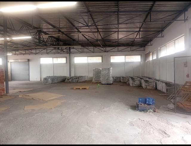 420M² RETAIL TO LET IN WHITE RIVER CENTRAL