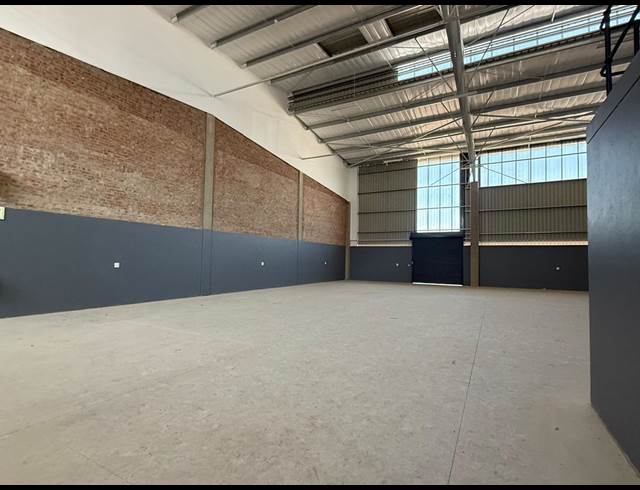 564M² WAREHOUSE TO LET IN SAMRAND BUSINESS PARK
