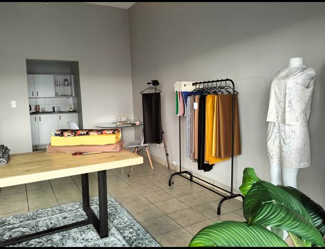 42M² OFFICE RENTED IN DURBANVILLE CENTRAL