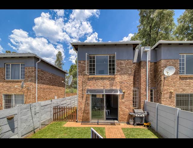 2 BEDROOM DUPLEX RENTED IN NORTH RIDING