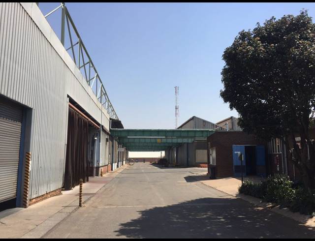4,000M² WAREHOUSE TO LET IN ANDERBOLT