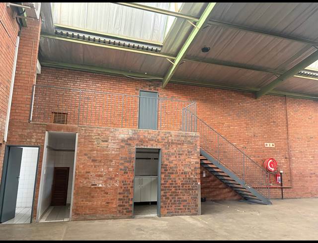 396M² WAREHOUSE TO LET IN CITY DEEP