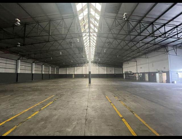 2,224M² WAREHOUSE TO LET IN EPPING INDUSTRIAL
