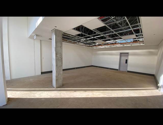495M² WAREHOUSE TO LET IN HIGHVELD