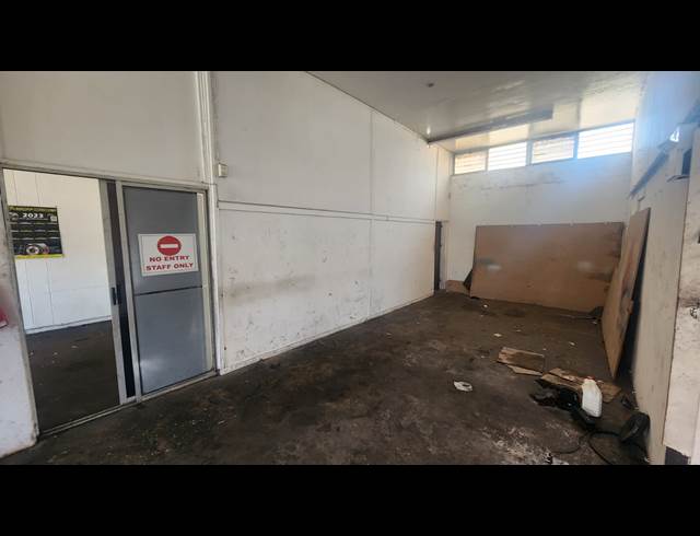 200M² OFFICE TO LET IN CAPITAL PARK