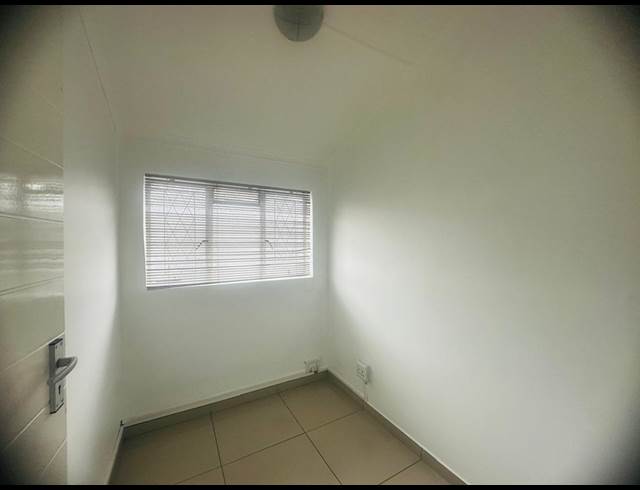 350M² OFFICE TO LET IN PARKDENE
