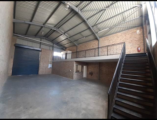 191M² WAREHOUSE TO LET IN LASER PARK