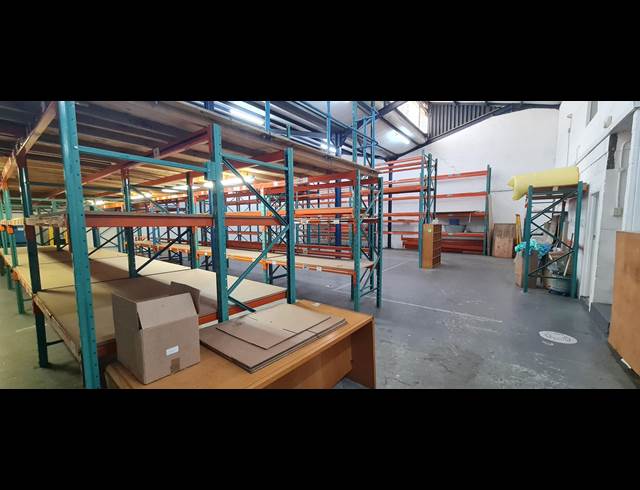 636M² WAREHOUSE TO LET IN DIEP RIVER