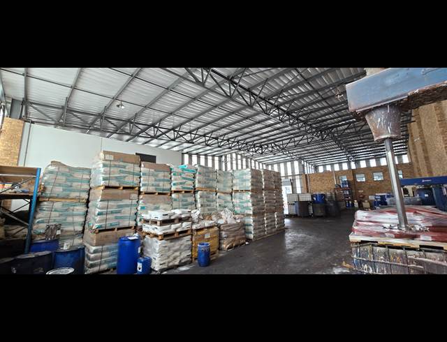 1,115M² WAREHOUSE TO LET IN KYA SANDS