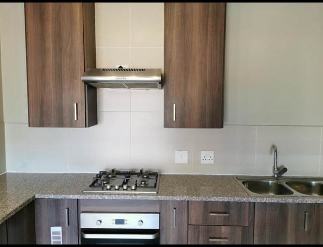 1 BEDROOM PROPERTY TO RENT IN DIE BULT