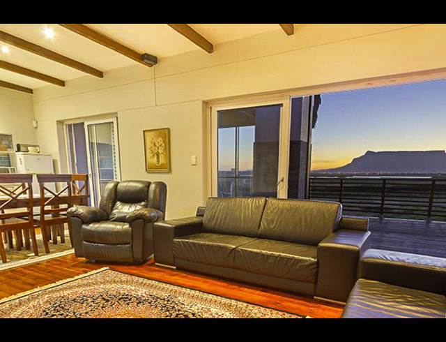 5 BEDROOM FREESTANDING RENTED IN FLAMINGO VLEI