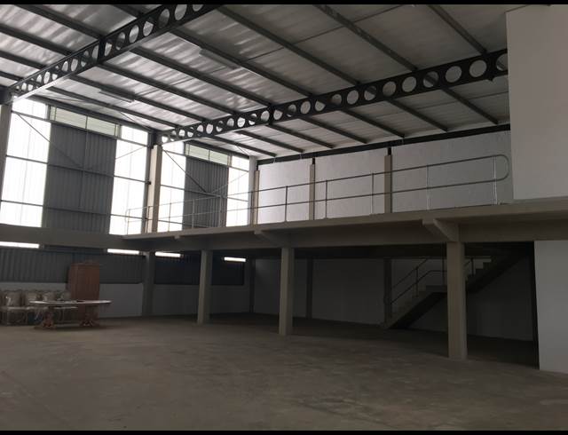 534M² WAREHOUSE TO LET IN CORNUBIA