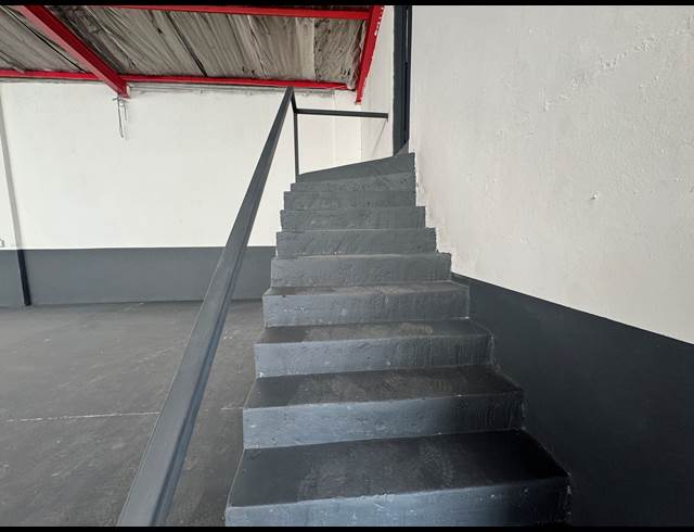 377M² WAREHOUSE TO LET IN WYNBERG