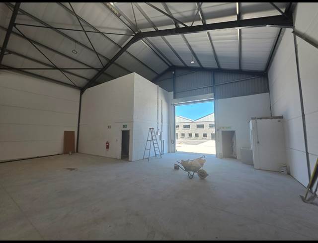 353M² WAREHOUSE TO LET IN FIRGROVE
