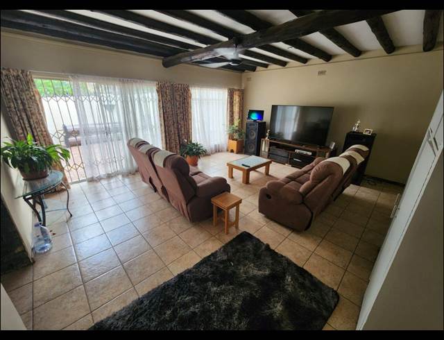 4 Bedroom House, Farrarmere