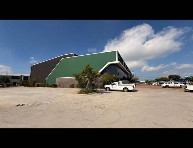 7,600M² WAREHOUSE TO LET IN LOUWLARDIA