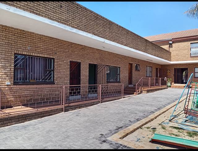 25M² OFFICE TO LET IN LAUDIUM