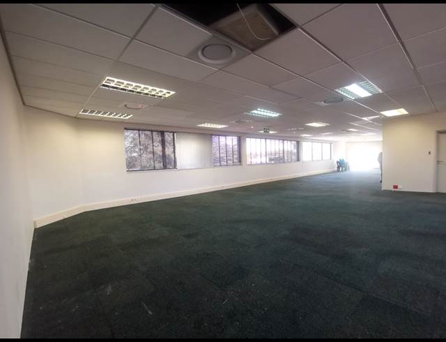 800M² OFFICE TO LET IN NORTHMEAD