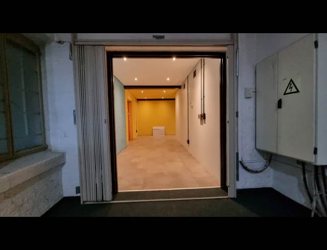 307M² OFFICE TO LET IN WOODSTOCK