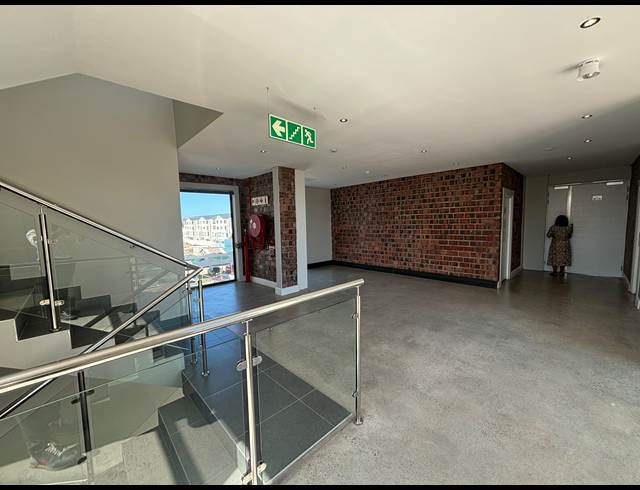 217M² MEDICAL SUITE TO LET IN PAARDEVLEI