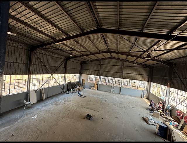 500M² WAREHOUSE TO LET IN WADEVILLE