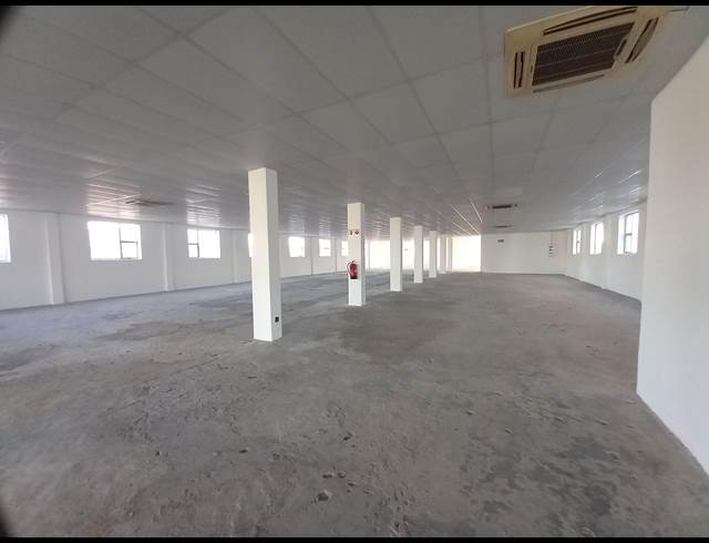 828M² FULL FLOOR TO LET IN OAKDALE