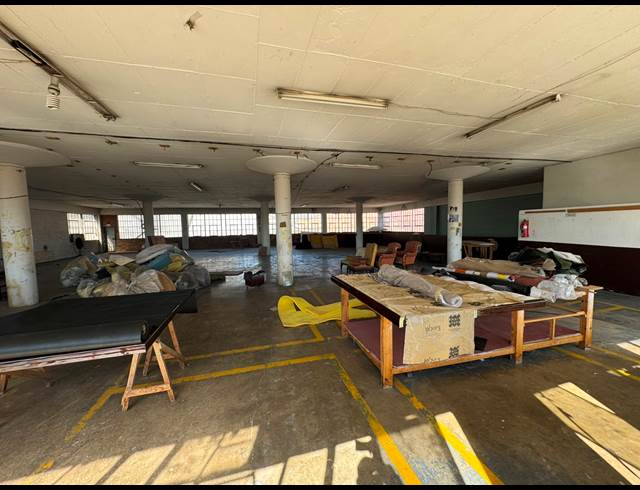 1,850M² WAREHOUSE TO LET IN BOOYSENS RESERVE