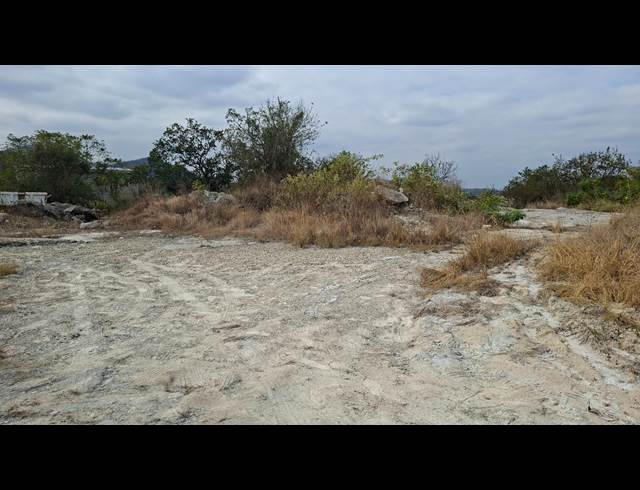 20,000M² INDUSTRIAL YARD TO LET IN VINTONIA