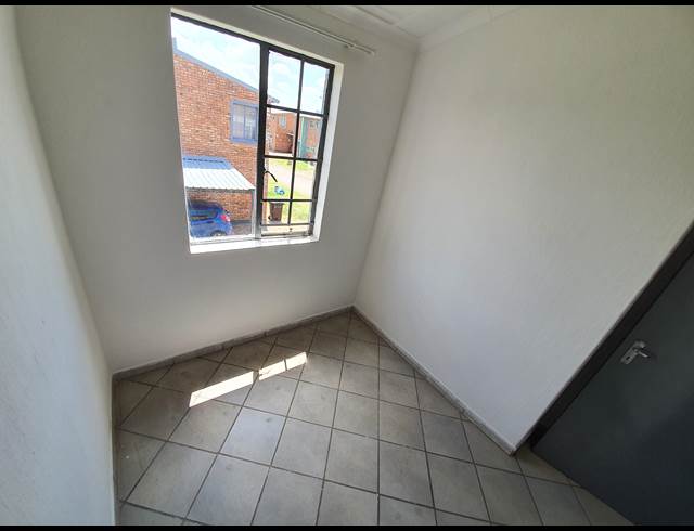 3 BEDROOM PROPERTY TO RENT IN WINDMILL PARK