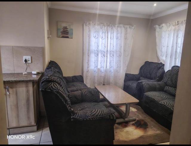 3 BEDROOM PROPERTY TO RENT IN MINDALORE
