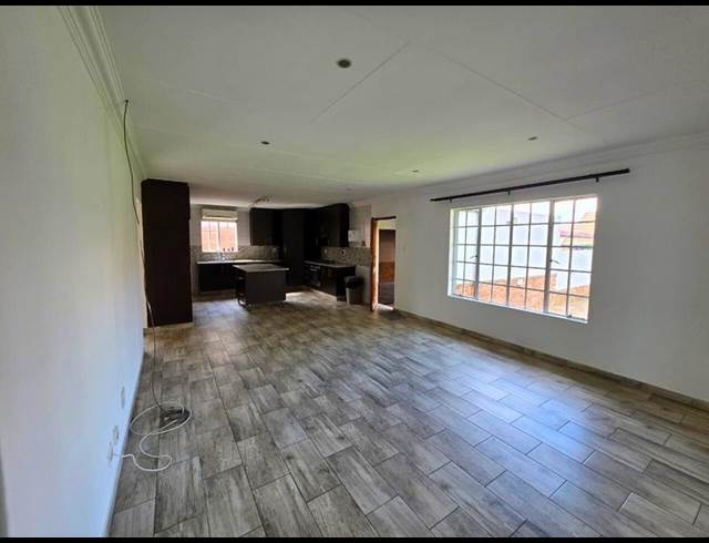 3 BEDROOM PROPERTY TO RENT IN GLEN MARAIS