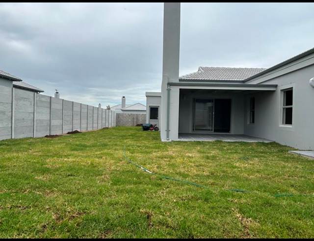 4 BEDROOM PROPERTY TO RENT IN SUNNINGDALE