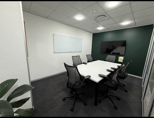 25.40M² SERVICED OFFICE TO LET IN BRAAMFONTEIN WERF