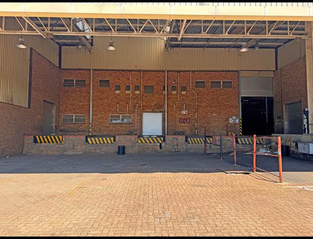 19,294M² WAREHOUSE TO LET IN JET PARK