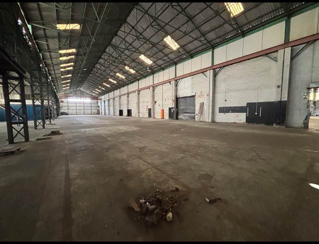 7,255M² WAREHOUSE TO LET IN EPPING INDUSTRIAL