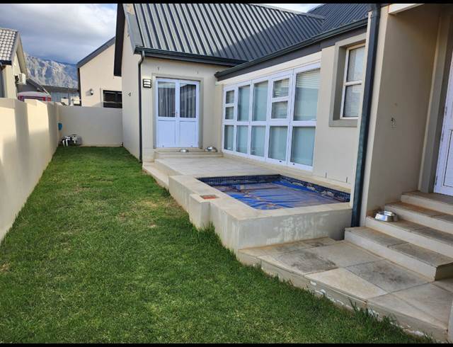 3 bed property to rent in ALTONA VILLAGE